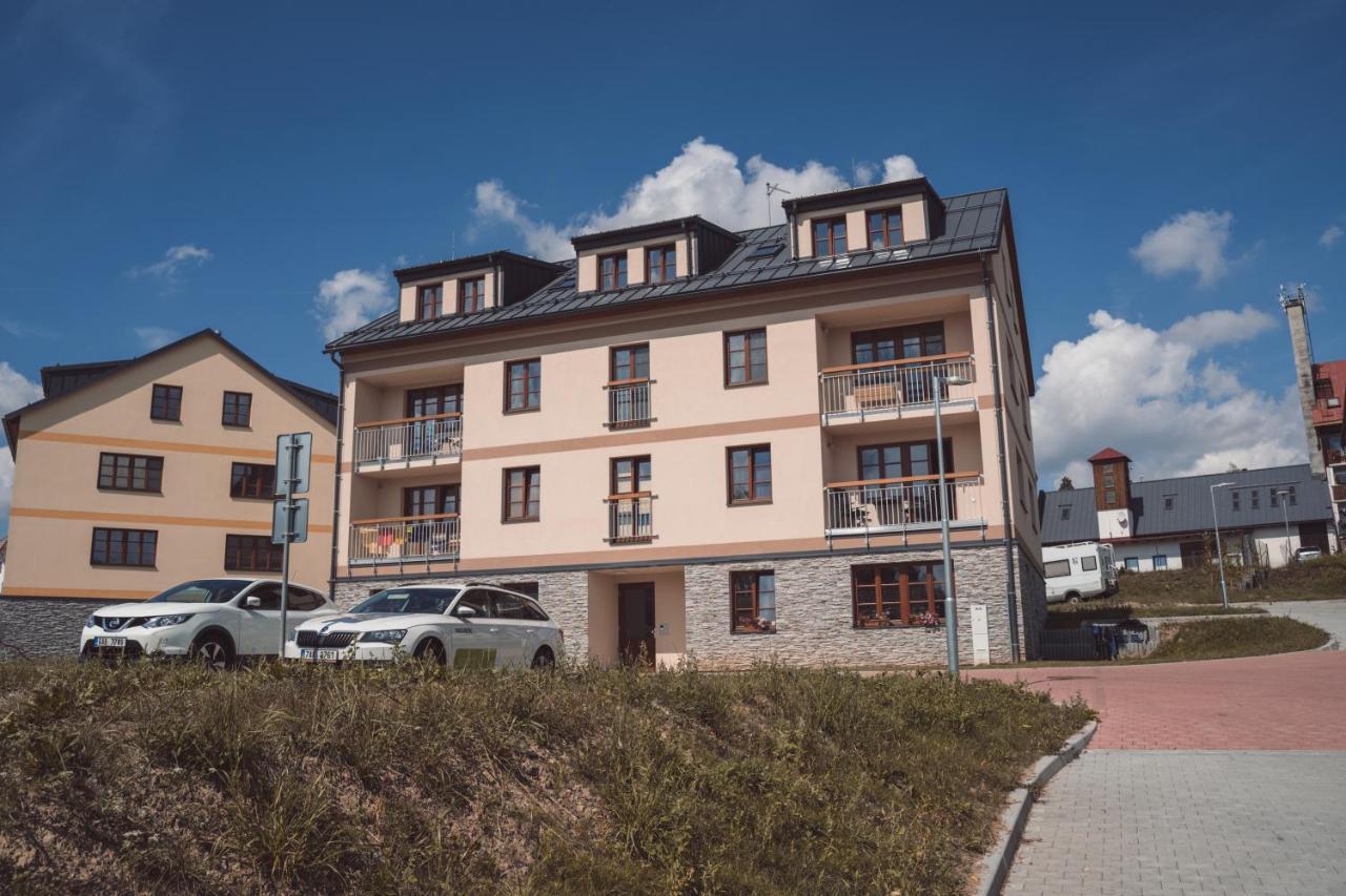Apartman Sjezdovka Kasperske Hory Kültér fotó